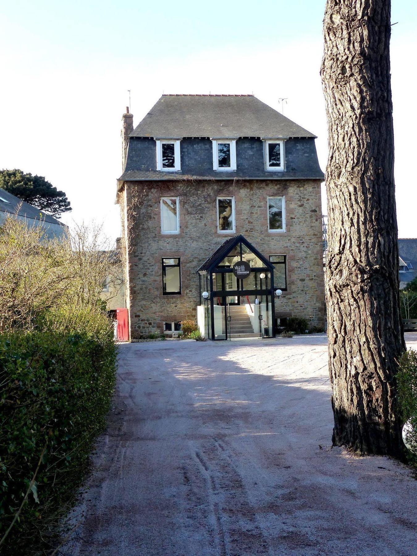 Les Hydrangéas Hotel